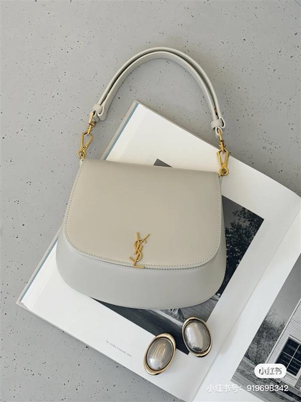 2026224192625989 800